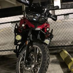 BMW F 700 GS 	Clean title 	 	•	Runs perfect 	•	No issues