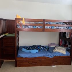 Triple Bunk Bed 