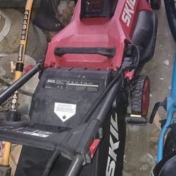 Battery Powered Lawn Mower Skill 