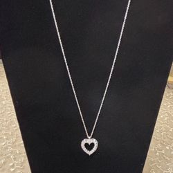 14k White Solid Gold Necklace With Diamond Heart Pendant