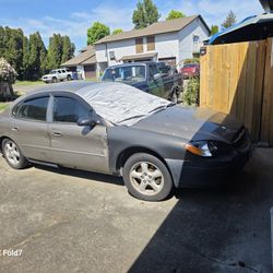 2002 Ford Taurus