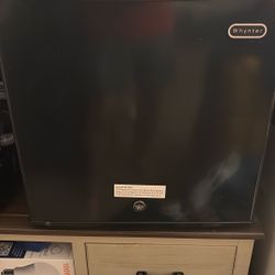 Freezer – Excellent Condition, Works Perfectly