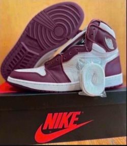 Nike Air Jordan 1 Retro High OG Bordeaux Size 12 Brand New