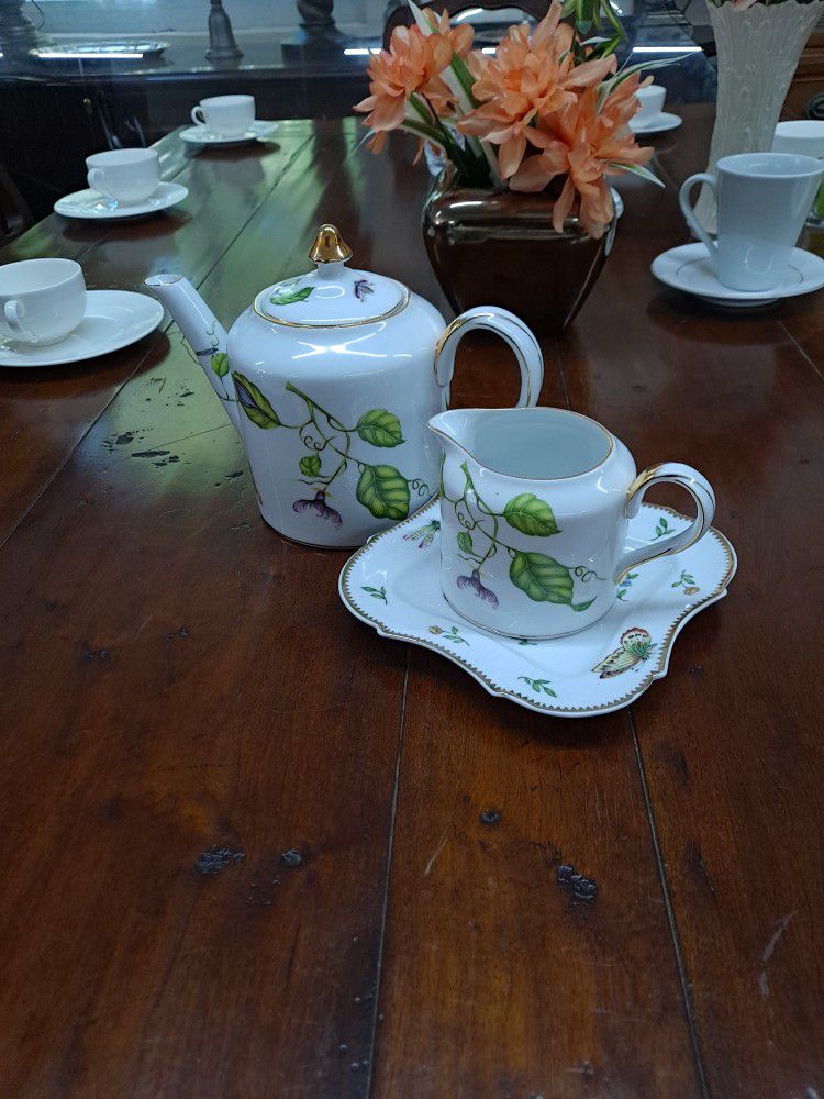 I. Godinger & Co "Jardin" Tea Set

