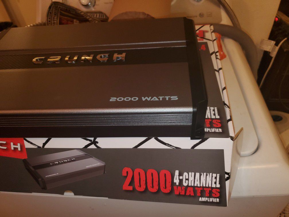 CRUNCH 2000WATTS 4 CHANNEL CAR AMPLIFIER PERFECT FOR DOOR SPEAKERS AND OR CHUCHERO BOXES