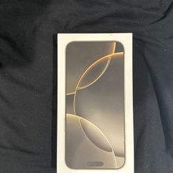 iPhone 16 Pro Max 