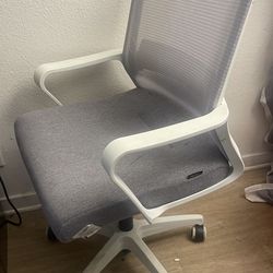 Officer chair