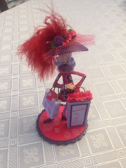 Dolly Mama's, Dazzling Diva's, "Shopaholics", figurine