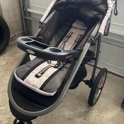 Stroller -3 Wheel Graco 