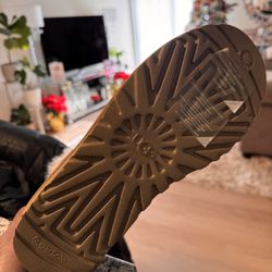 UGGs Shoe Size 10