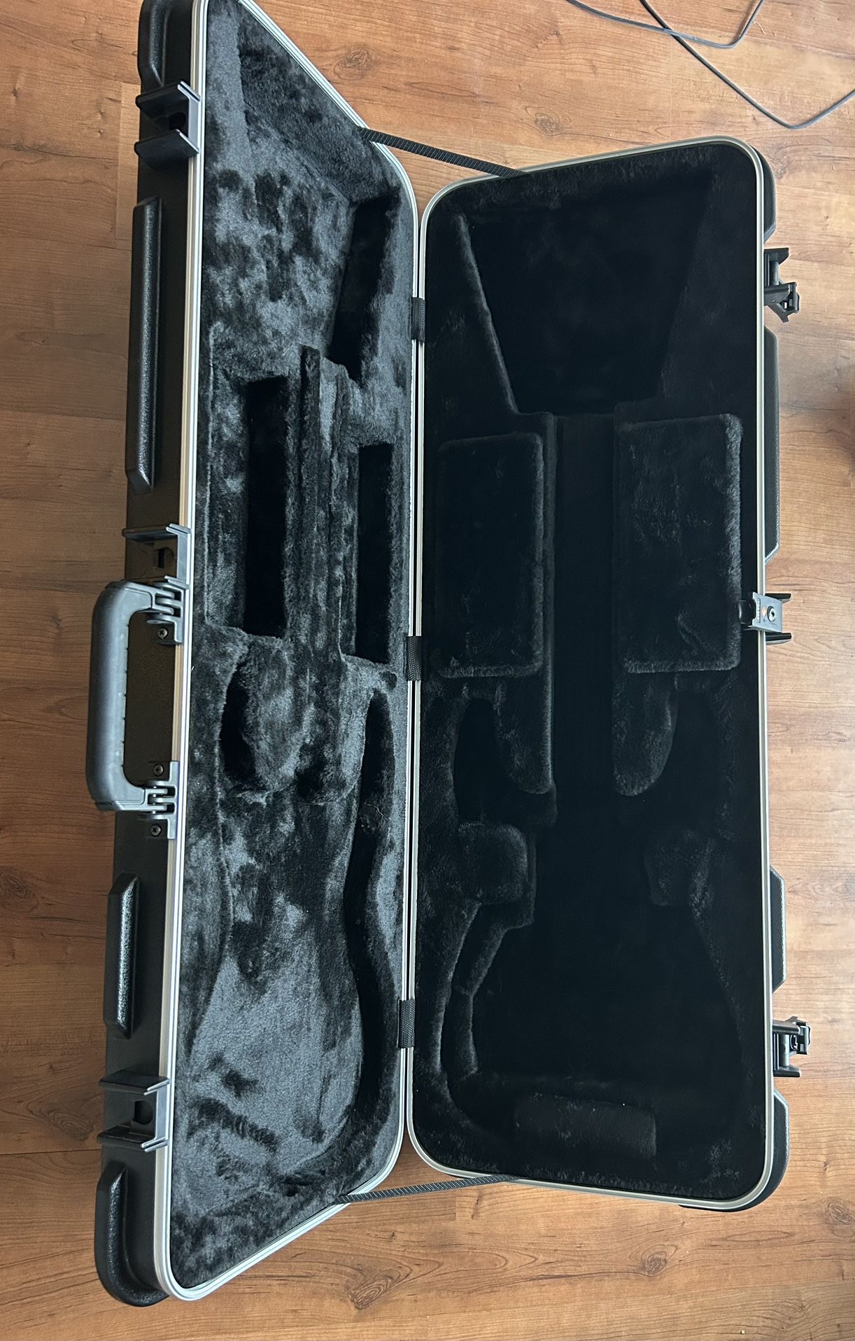 Jackson Dinky/Soloist Molded Case