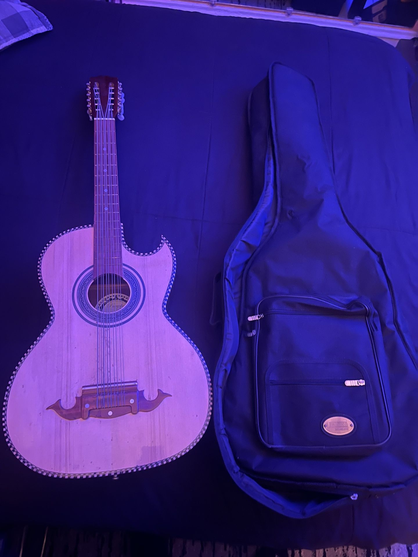 Bajoquinto Guitar