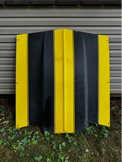 ‘69 Camaro lift off fiberglass hood