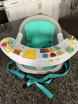 Booster Seat With Play Tray