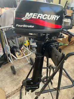 Outboard boat motor