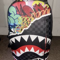 ARTISTIC PURSUIT BACKPACK (DLXV) No Tag Two Months Old Used