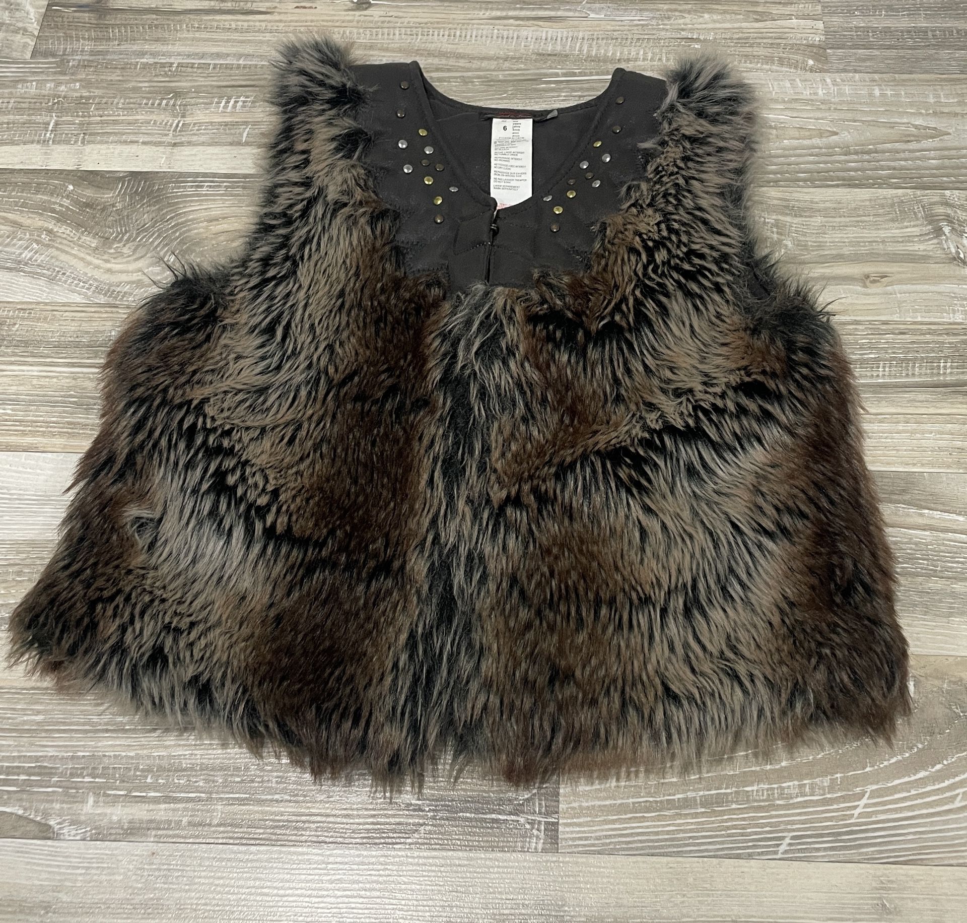 Catamini Girls Faux Fur Brown Vest Size 6 Hookeye Winter 