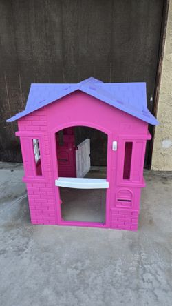 Little Tikes Cape Cottage Pretend Princess