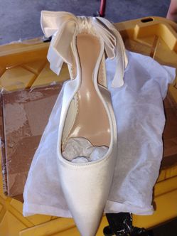 Women's white high heels size 10