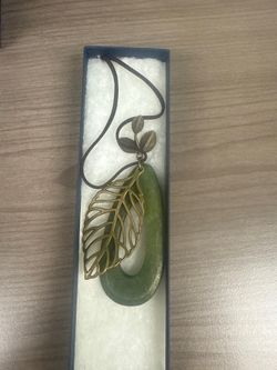 Boho Green Resin Oval Pendant Necklace – Cutout Leaf & Cord Accent