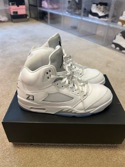 Jordan retro 5s OG whites size ( 11) 150$
