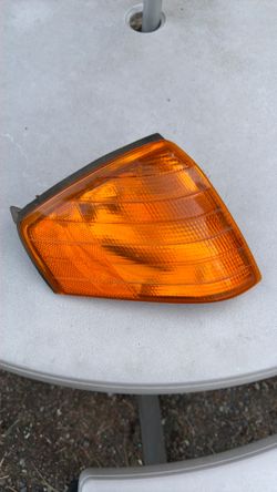 Turn signal assembly right side Mercedes