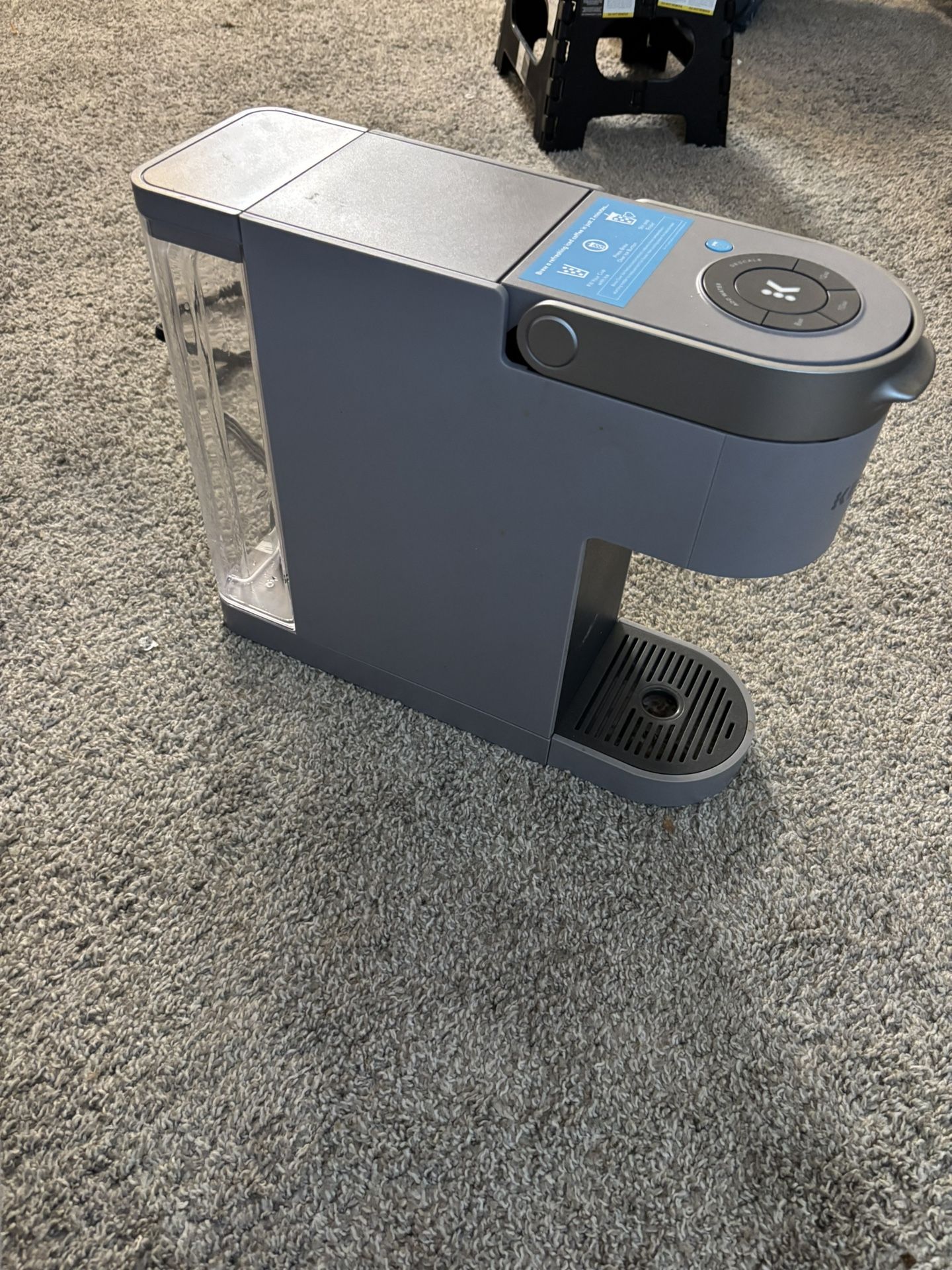 KEURIG COFFEE BREWER