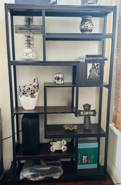 Bookshelf