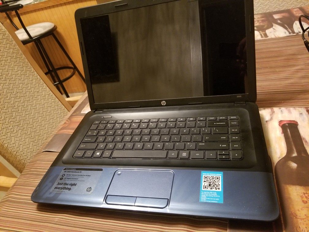 HP pavilion notebook 2000 laptop
