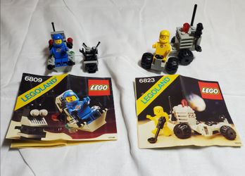 Lego sets 6823 and 6809 Classic Space