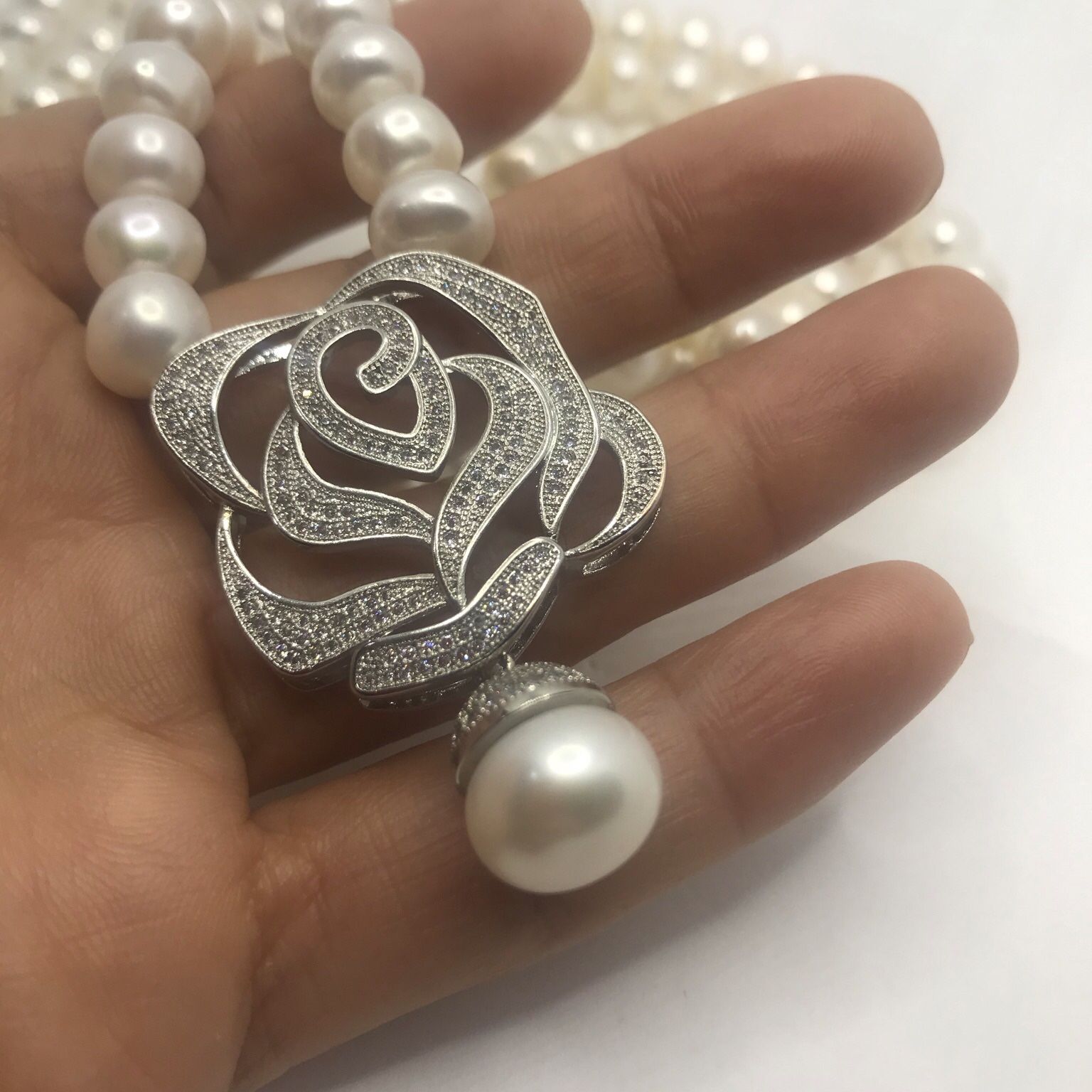 Elegant Freshwater Pearl Necklace