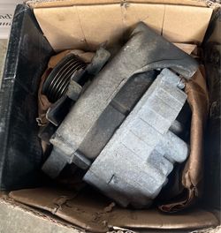 87-90 Mustang GT(5.0) used alternator. $35 FIRM.  Charge light was/is on on a 1987 Mustang GT I just bought so I bought a new $220 alternator off of A