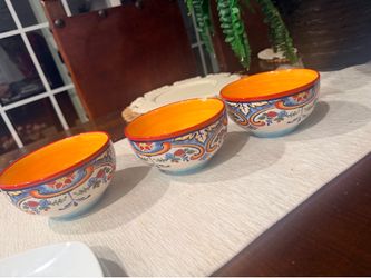 3 ceramic bowls
