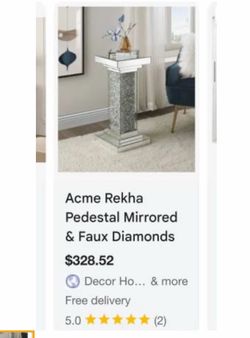 Mirrored pedestal