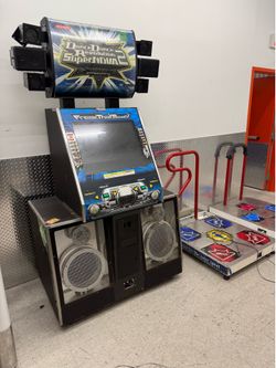 Konami Dance Dance Revolution - Pump It Up Arcade Machines