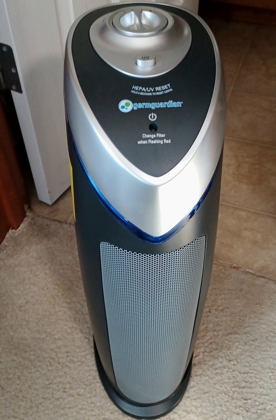 GermGuardian AC4825 4-in-1 Air Purifier with HEPA Filter, UV-C Sanitizer and Odor Reduction, 22-Inch Tower (black)