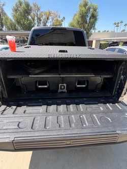 Diamondback HD Truck Bed Cover