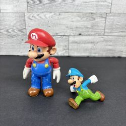 Jakks Pacific World of Nintendo Super Mario 4" and Luigi 2.5 “ Action Figure Used