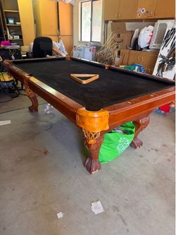 Pool table