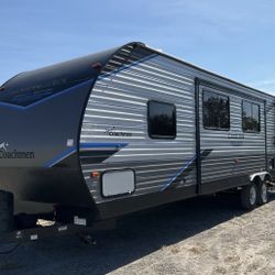 🚐 2022 Forest River Catalina 36’8” TA Travel Trailer
