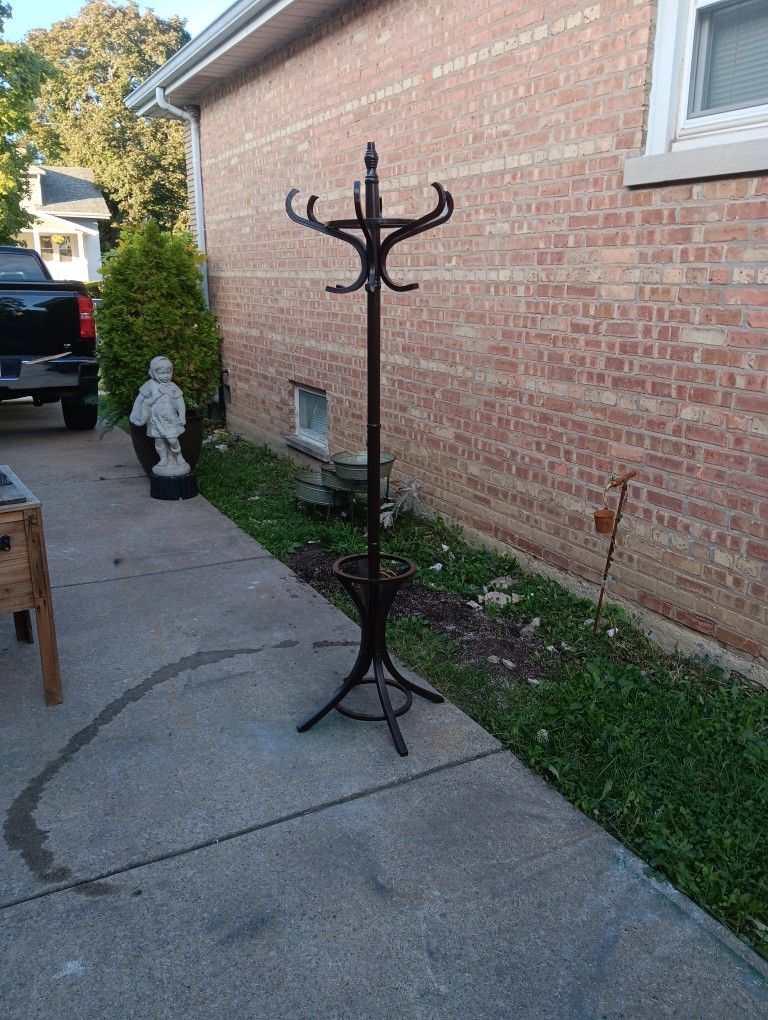 6 Ft Brand New Dark Brown Free Standing Coat Rack Wood