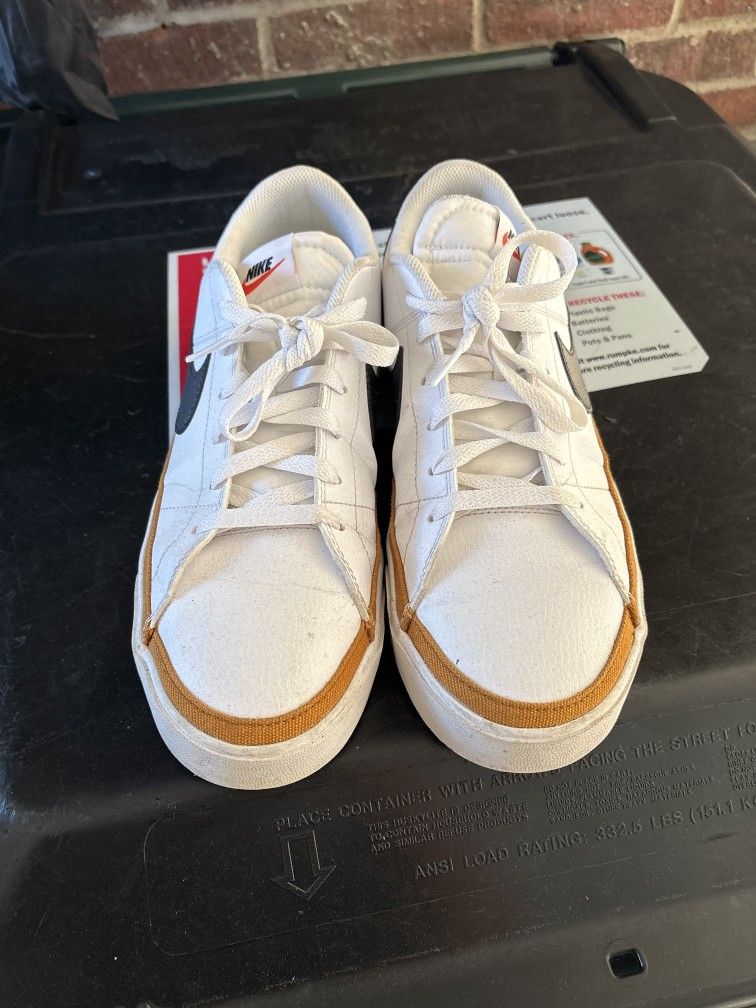 2 Pairs Nike Men's Shoes Size 11