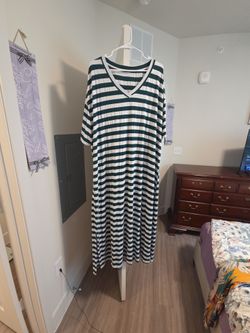 Long Maxi Green 💚 and White