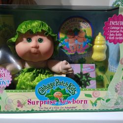 2009 NEW IN BOX CABBAGE PATCH SURPRISE NEWBORN BOY Or GIRL