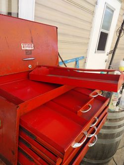 Nice vintage toolbox. DUPLEX.