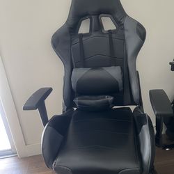 Gaming chair / office chair