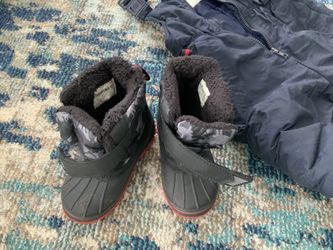 7/8 Size Toddler Snow Boots