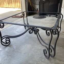 Iron coffee table with glass (heavy)(glass 1/2” thick)
