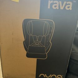 Nuna RAVA™ Convertible Car Seat 