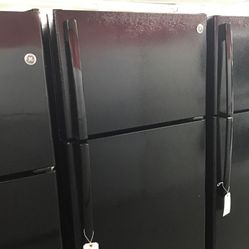 GE 16 Cu Ft Top And Bottom Fridge. 1 year Warranty 